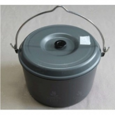 ในบรรดาคอปเปลแข็ง Kopel Bear Pot