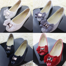 [รองเท้าขายส่ง] รองเท้าส้นแบน ริบบิ้นเคลือบ Flat F800 /225-260mm